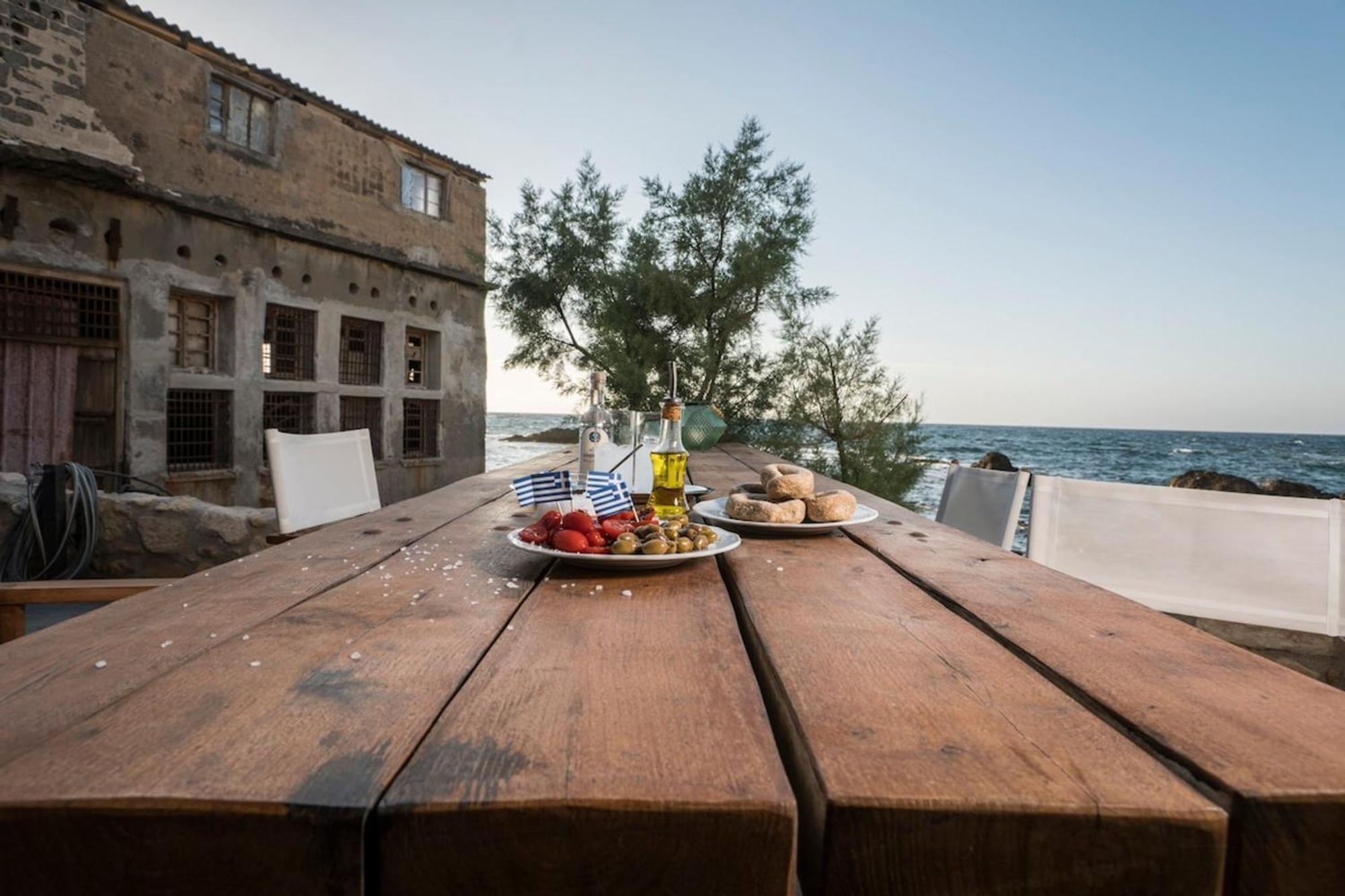 Villa Kito- Transformed House On The Water'S Edge La Canea Exterior foto