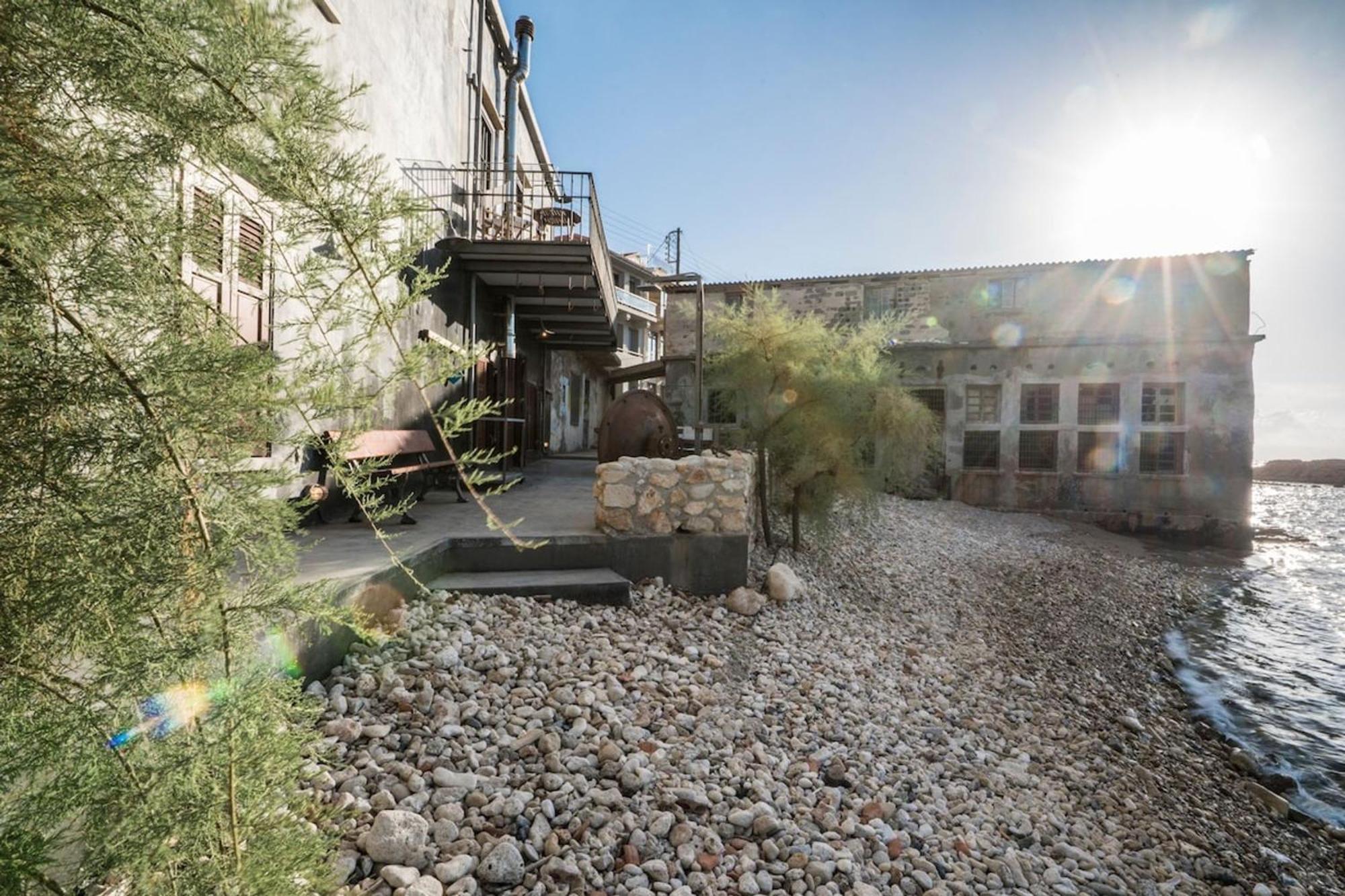 Villa Kito- Transformed House On The Water'S Edge La Canea Exterior foto
