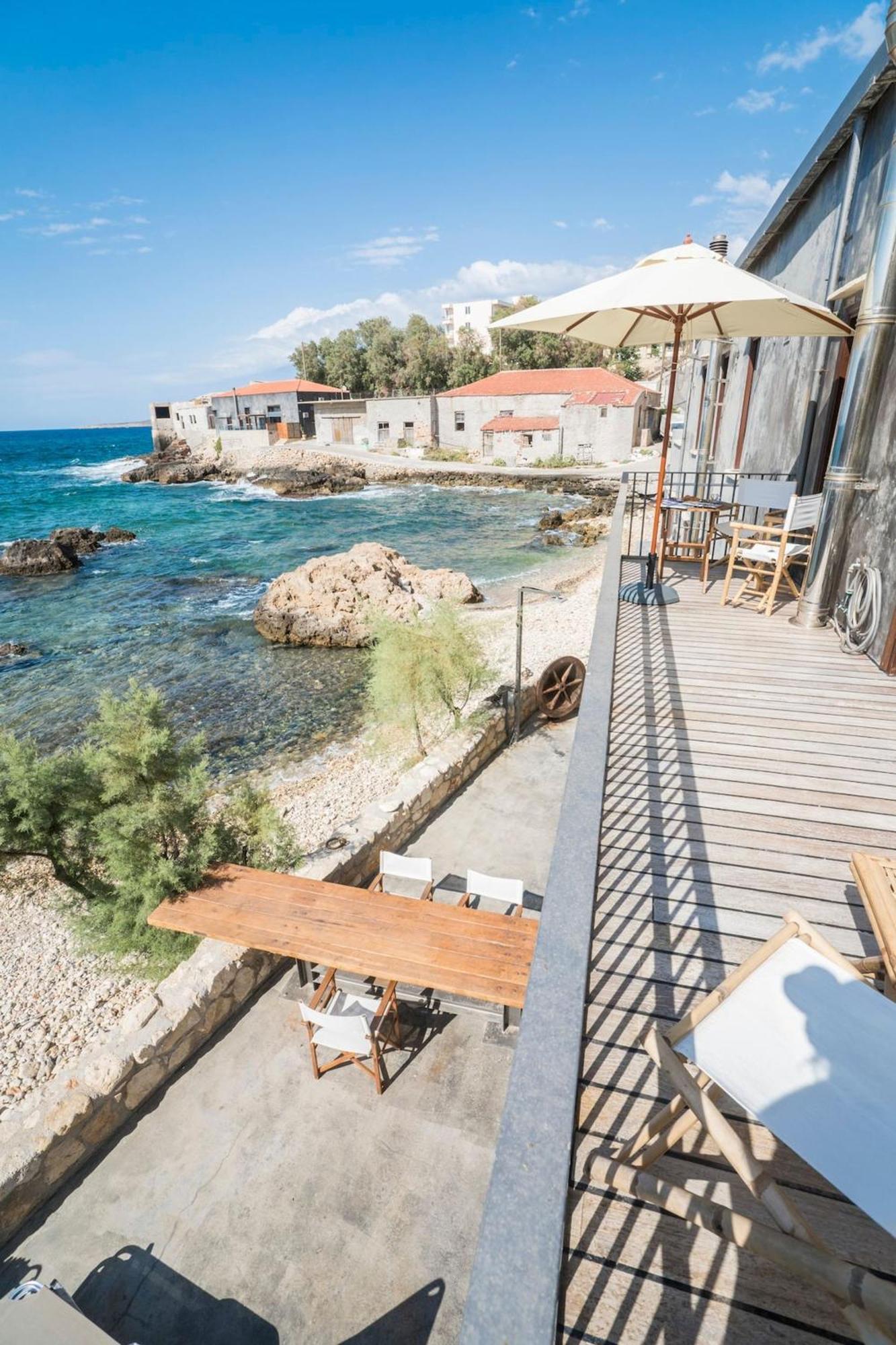 Villa Kito- Transformed House On The Water'S Edge La Canea Exterior foto
