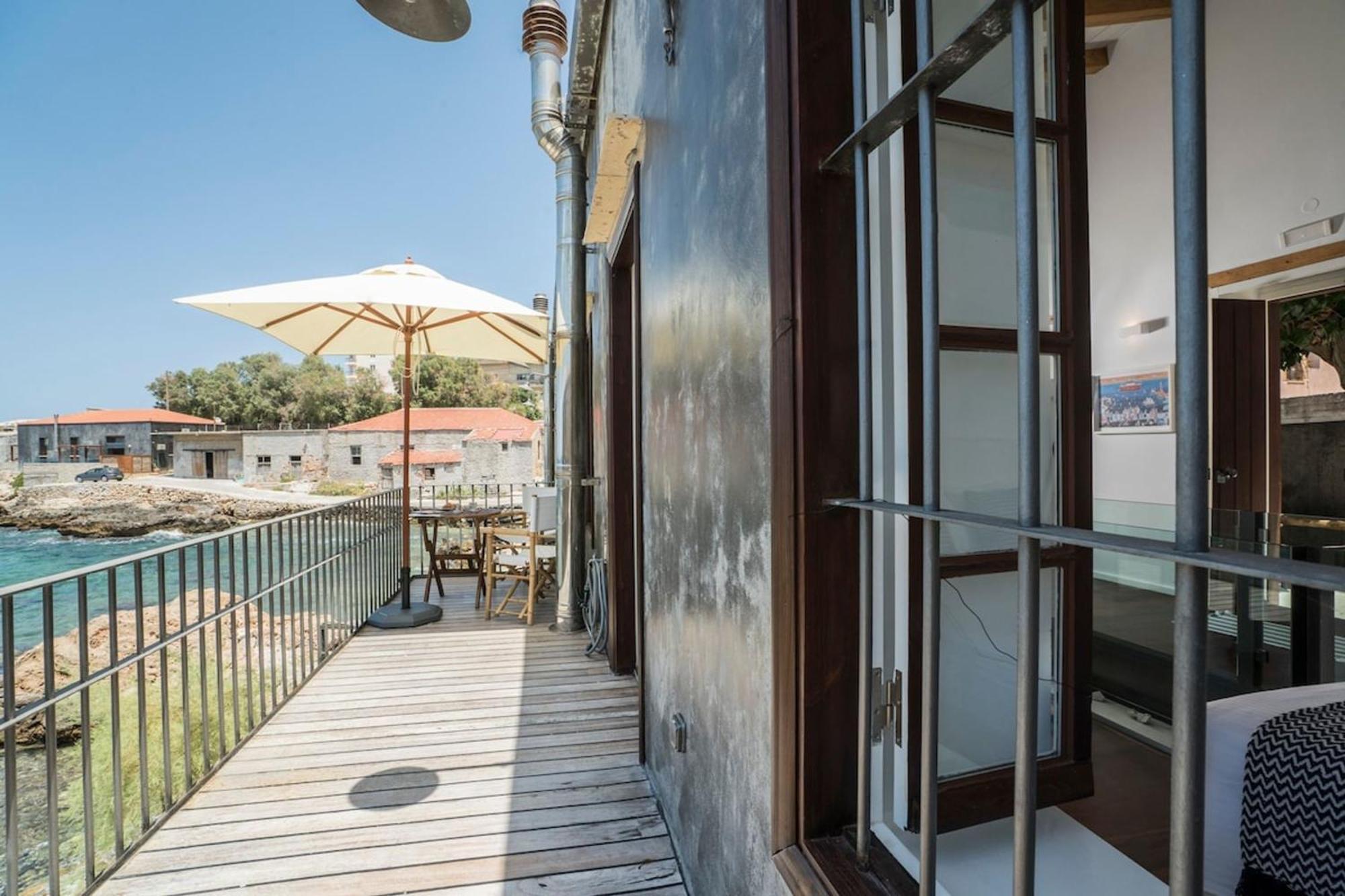 Villa Kito- Transformed House On The Water'S Edge La Canea Exterior foto
