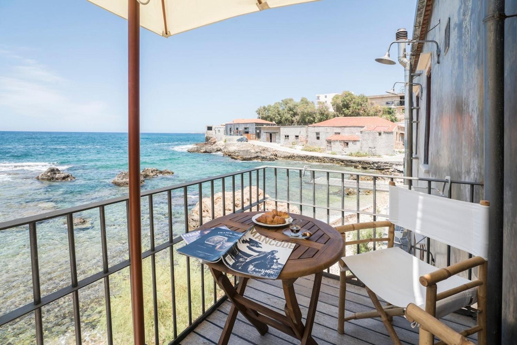 Villa Kito- Transformed House On The Water'S Edge La Canea Exterior foto